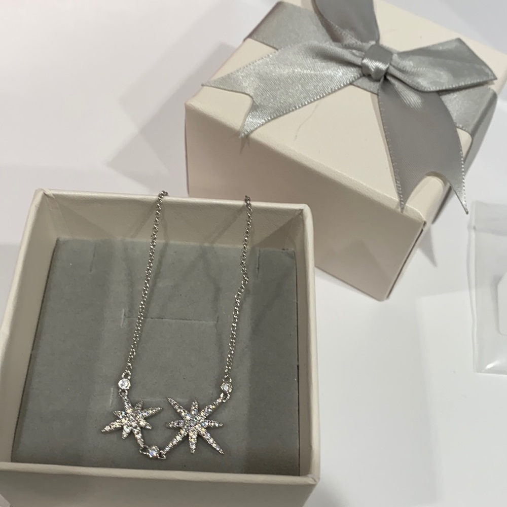 Adjustable star bracelet